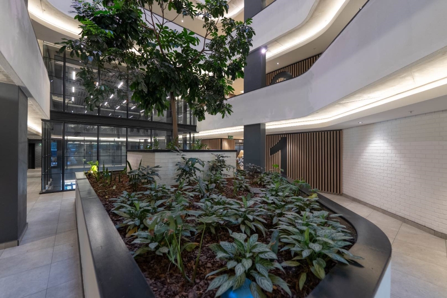 2 Bedroom Property for Sale in Sea Point Western Cape